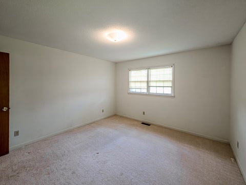 Tiny photo for 411 Haley Ave, Ashburn, GA 31714 (MLS # 142806)