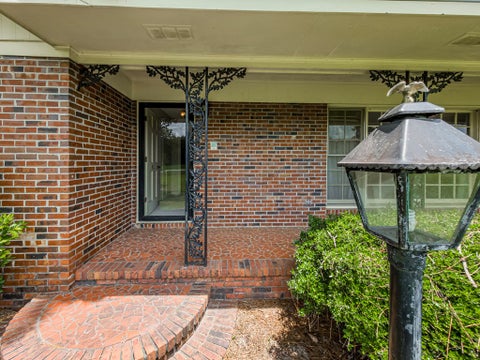 Tiny photo for 411 Haley Ave, Ashburn, GA 31714 (MLS # 142806)