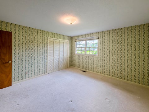 Tiny photo for 411 Haley Ave, Ashburn, GA 31714 (MLS # 142806)