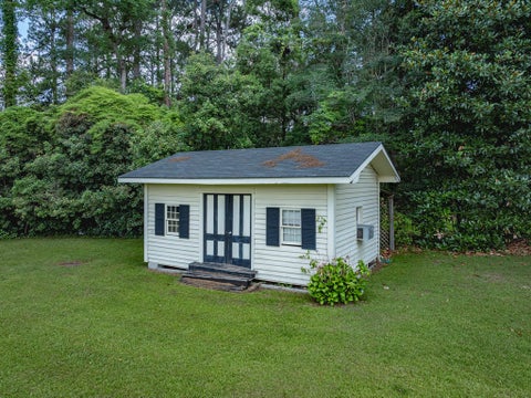 Tiny photo for 411 Haley Ave, Ashburn, GA 31714 (MLS # 142806)