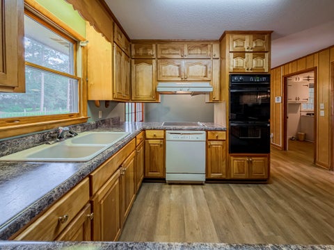 Tiny photo for 411 Haley Ave, Ashburn, GA 31714 (MLS # 142806)