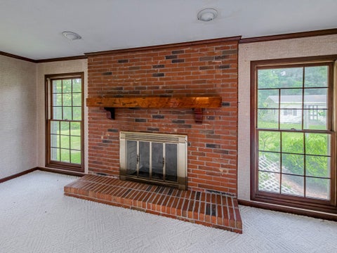 Tiny photo for 411 Haley Ave, Ashburn, GA 31714 (MLS # 142806)