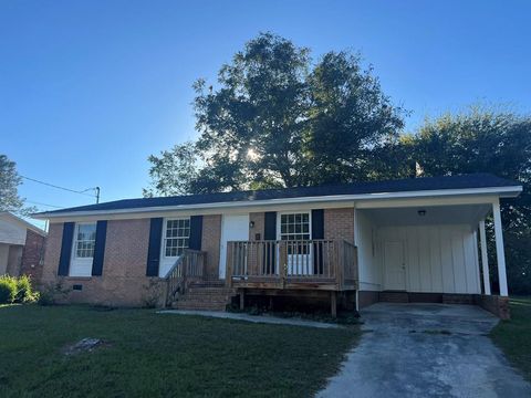 Photo of 445 Hodge King Dr, Ashburn, GA 31714 (MLS # 138960)