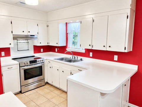 Tiny photo for 106 Orchard Circle, Fitzgerald, GA 31750 (MLS # 143143)