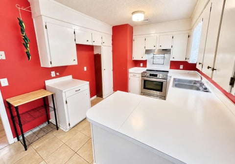 Tiny photo for 106 Orchard Circle, Fitzgerald, GA 31750 (MLS # 143143)