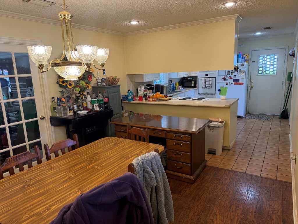 106 S Goodman Street