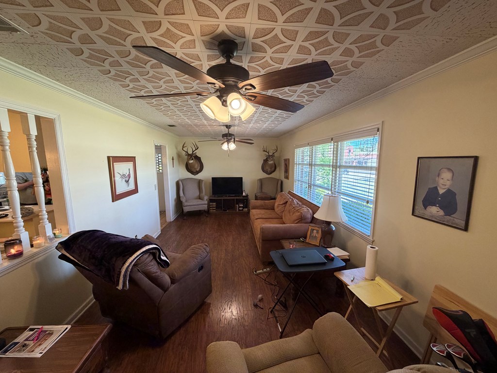 106 S Goodman Street