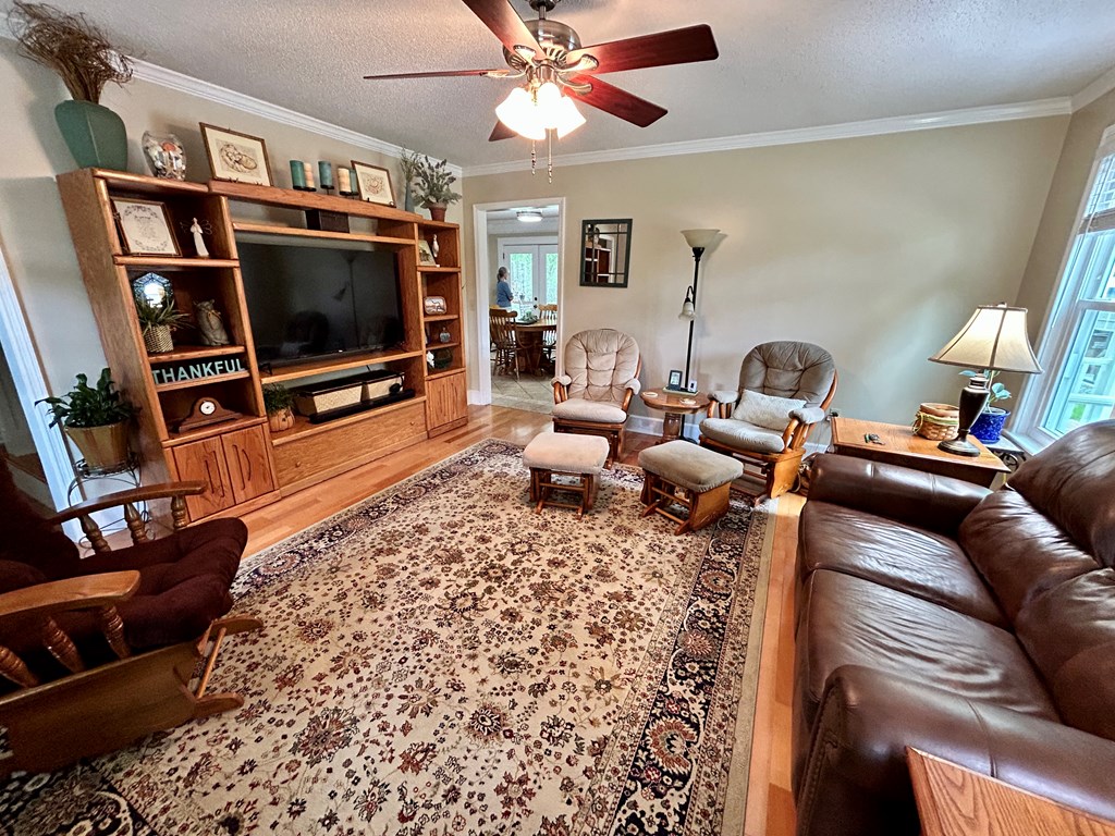 2118 Deer Run Circle