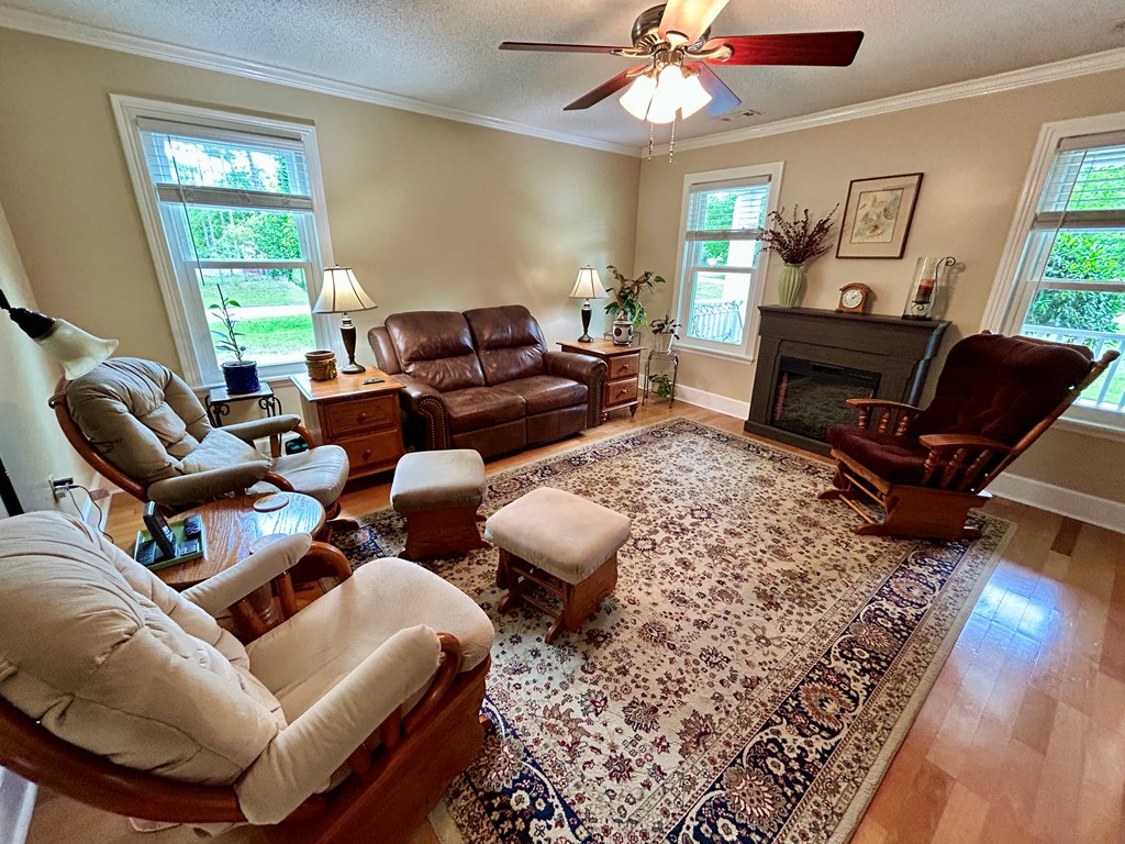 2118 Deer Run Circle