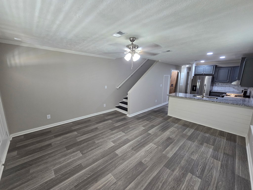 321 W Magnolia Street