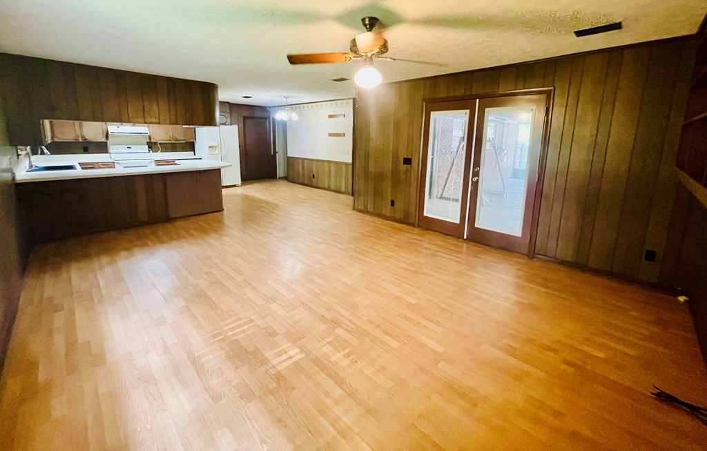 111 Van Deman Court