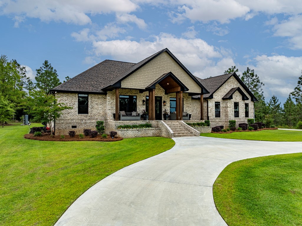 113 North Pointe Dr