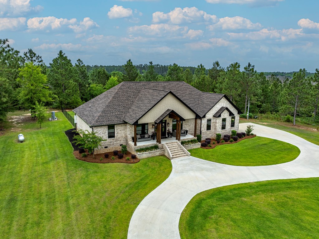 113 North Pointe Dr