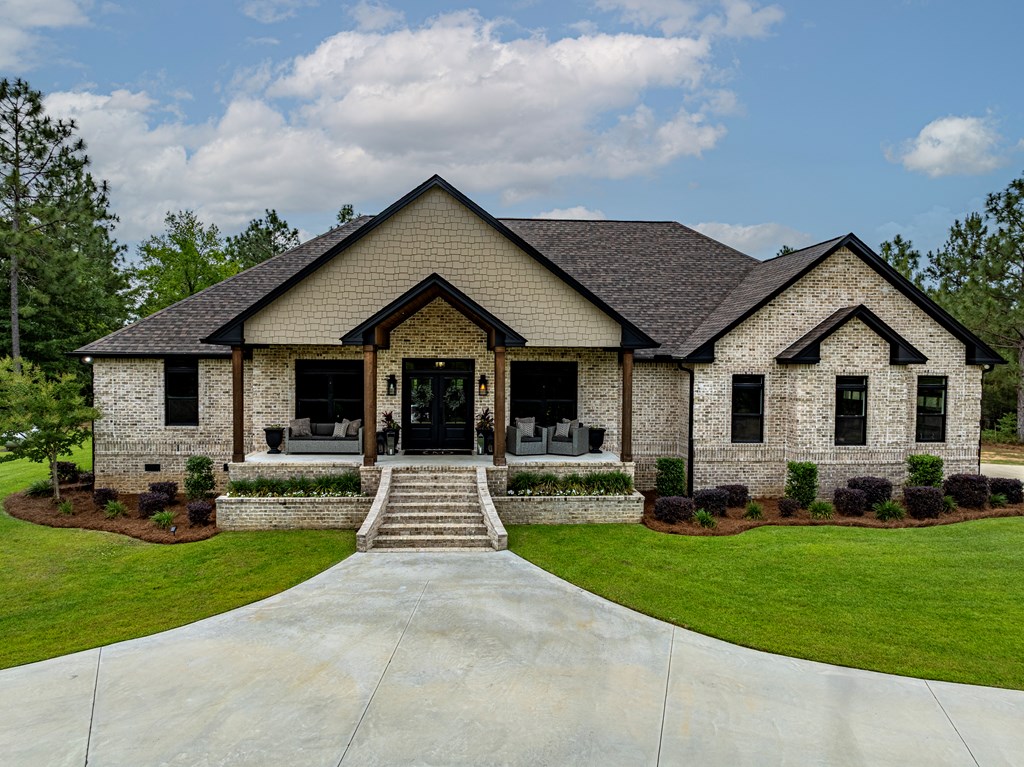 113 North Pointe Dr