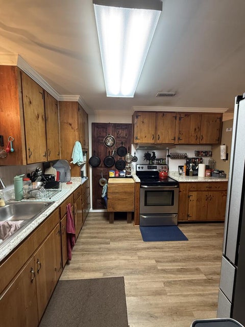 Tiny photo for 668 Ten Mile Rd, Fitzgerald, GA 31750 (MLS # 143199)
