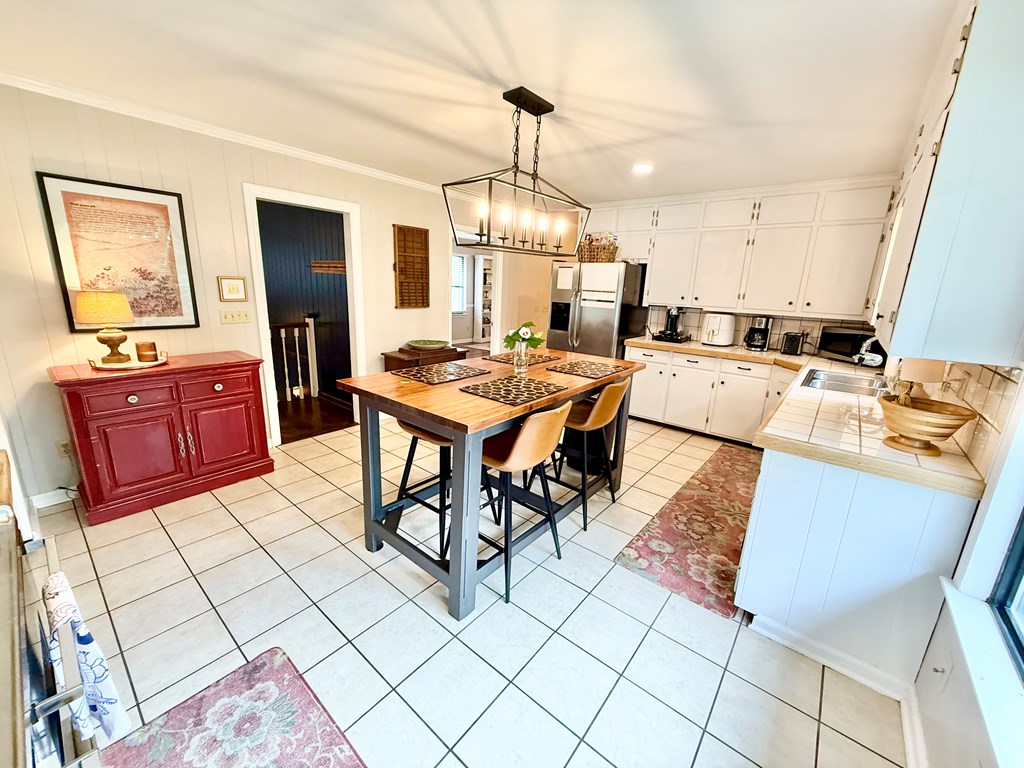 1436 Larkin Ave