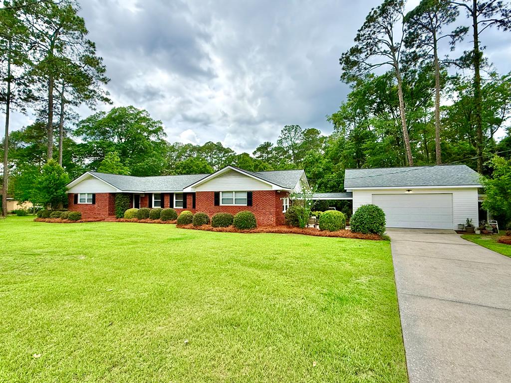 1436 Larkin Ave