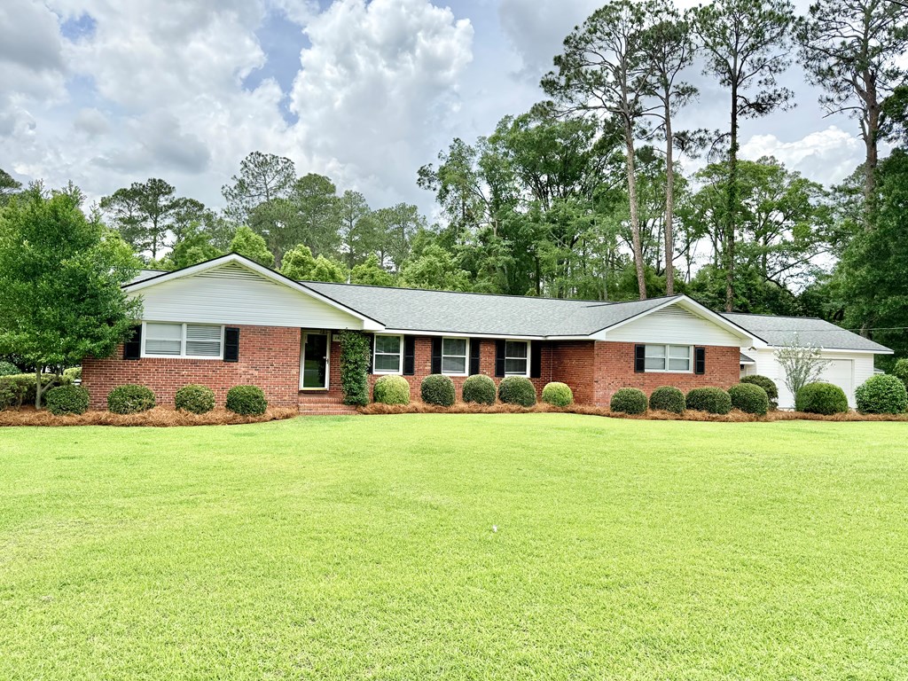 1436 Larkin Ave