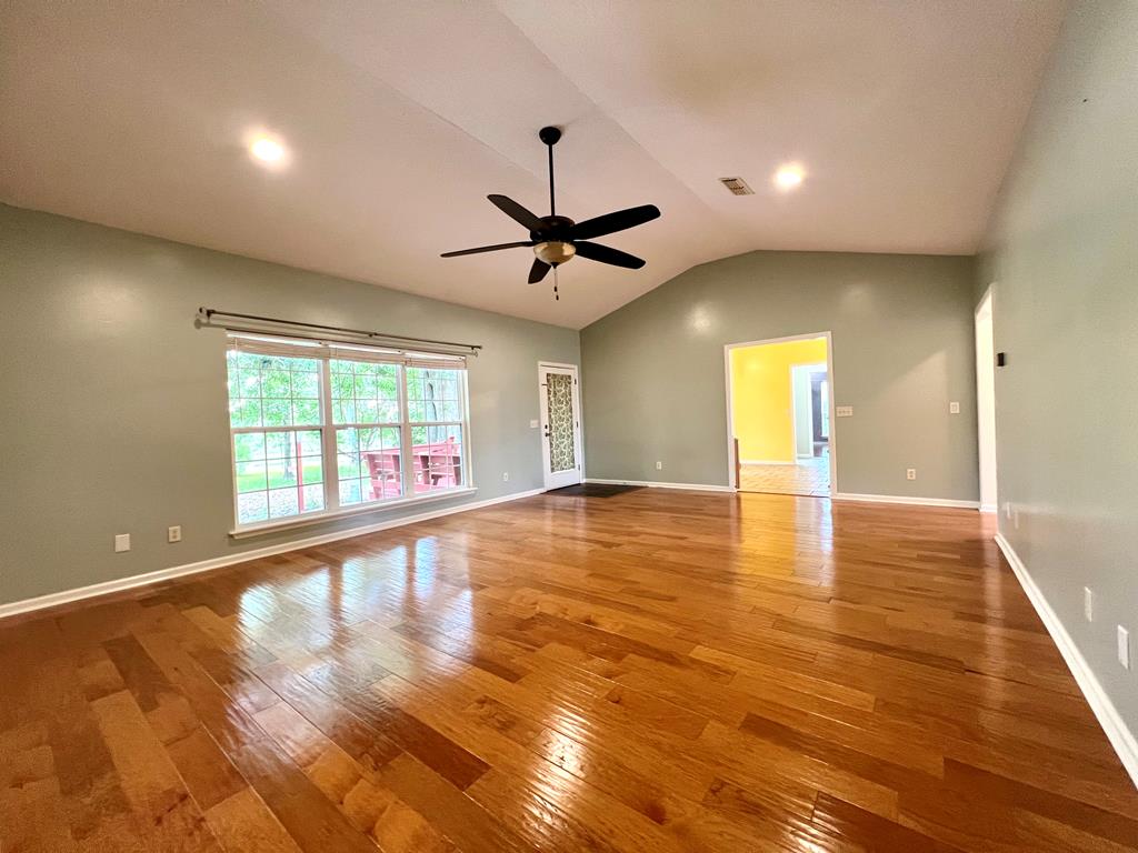 89 Kingsridge Drive