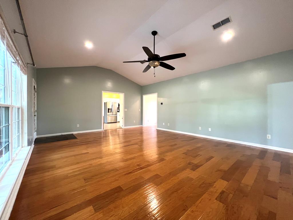 89 Kingsridge Drive