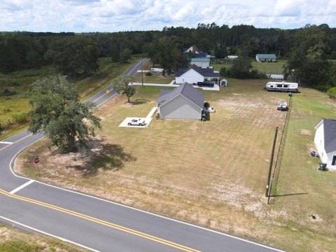Tiny photo for 478 Ashby DR, Douglas, GA 31533 (MLS # 143106)