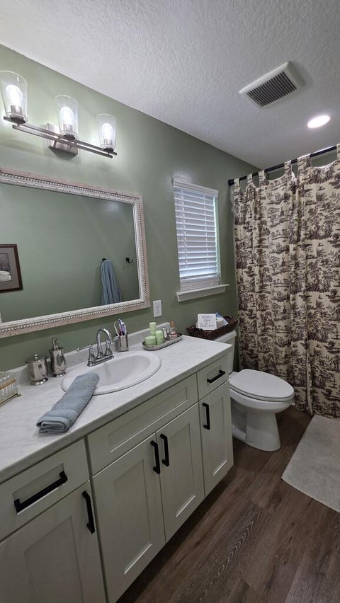 Tiny photo for 478 Ashby DR, Douglas, GA 31533 (MLS # 143106)