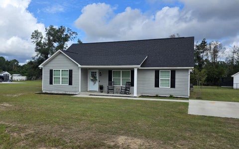 Photo of 478 Ashby DR, Douglas, GA 31533 (MLS # 143106)