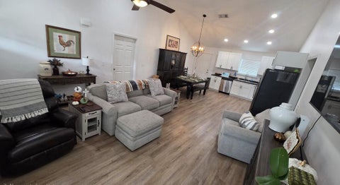 Tiny photo for 478 Ashby DR, Douglas, GA 31533 (MLS # 143106)