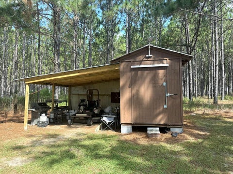 Tiny photo for 907 Lower Rebecca Road, Fitzgerald, GA 31750 (MLS # 143133)