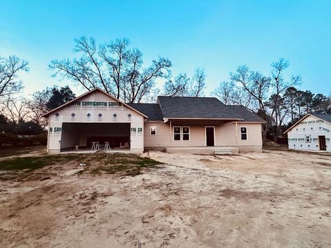 142 Lamar Street Omega GA 31775