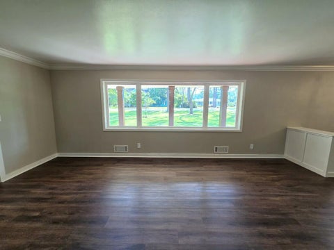 Tiny photo for 911 W Roanoke Drive Ext, Fitzgerald, GA 31750 (MLS # 143214)