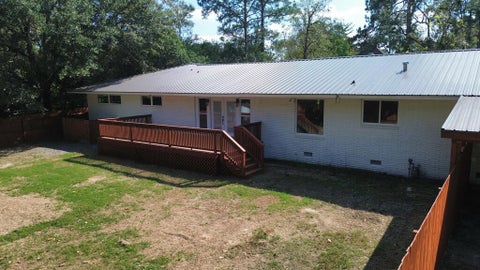Tiny photo for 911 W Roanoke Drive Ext, Fitzgerald, GA 31750 (MLS # 143214)