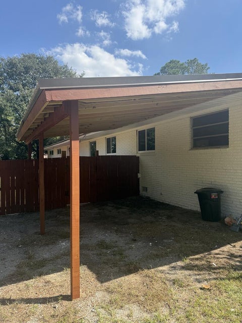 Tiny photo for 911 W Roanoke Drive Ext, Fitzgerald, GA 31750 (MLS # 143214)