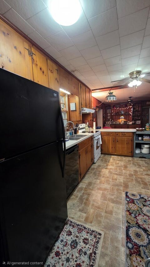 Tiny photo for 124 Third Street, Fitzgerald, GA 31750 (MLS # 143134)