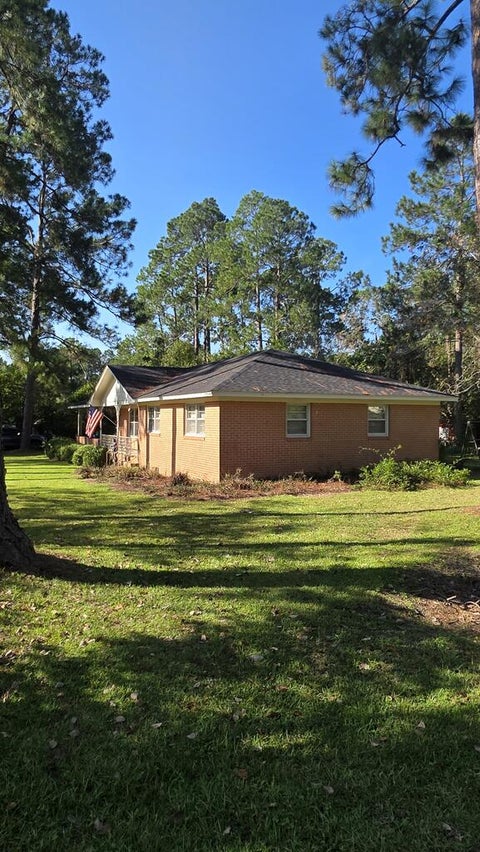 Tiny photo for 124 Third Street, Fitzgerald, GA 31750 (MLS # 143134)