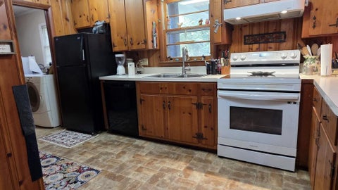 Tiny photo for 124 Third Street, Fitzgerald, GA 31750 (MLS # 143134)