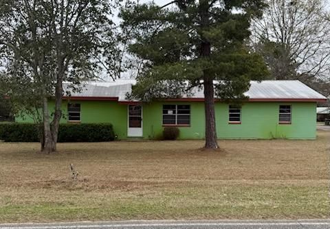 Photo of 153 Bush Ave, Fitzgerald, GA 31750 (MLS # 142390)