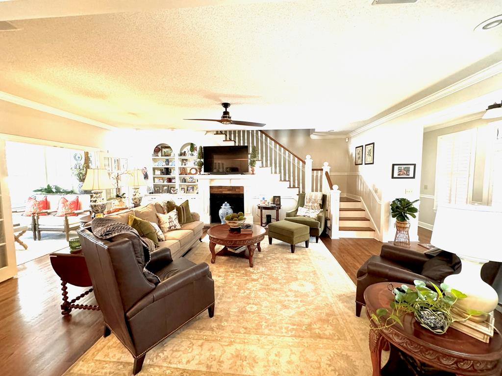 11 Ridgewood Drive