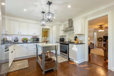 Tiny photo for 808 Dave Bishop Sr Rd, Fitzgerald, GA 31750 (MLS # 143230)