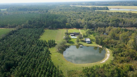 Tiny photo for 808 Dave Bishop Sr Rd, Fitzgerald, GA 31750 (MLS # 143230)