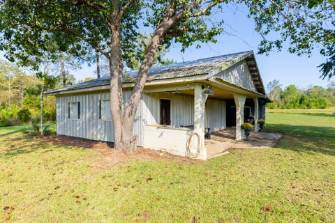 Tiny photo for 808 Dave Bishop Sr Rd, Fitzgerald, GA 31750 (MLS # 143230)