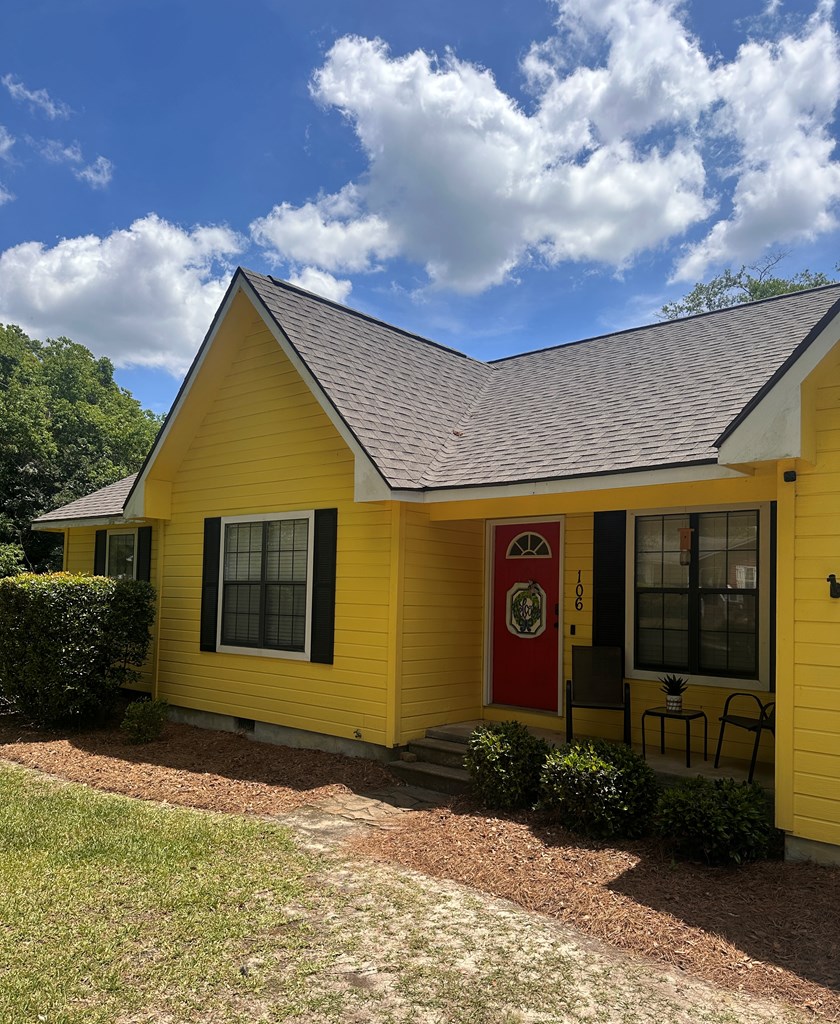 106 Clyde Circle