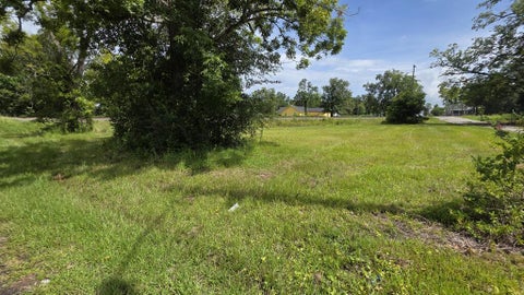 Tiny photo for 401403 E Cypress Street, Fitzgerald, GA 31750 (MLS # 143184)