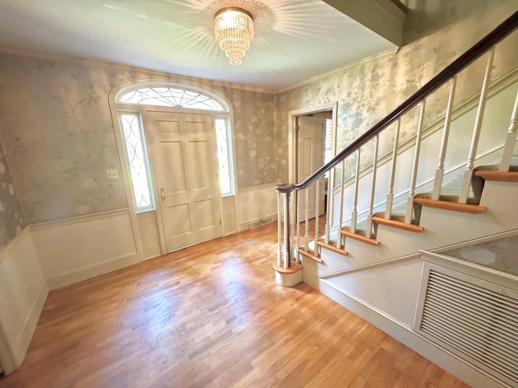 2202 Emory Dr