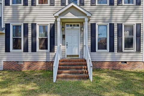 Tiny photo for 215 W Cypress Street, Fitzgerald, GA 31750 (MLS # 142873)