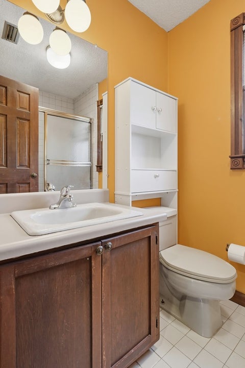 Tiny photo for 215 W Cypress Street, Fitzgerald, GA 31750 (MLS # 142873)