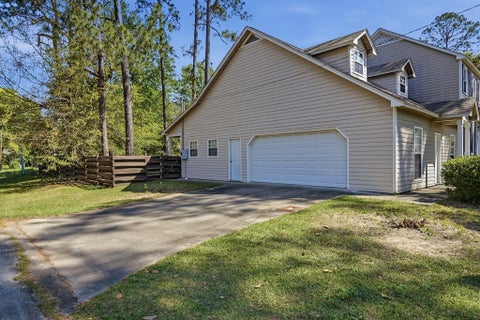 Tiny photo for 215 W Cypress Street, Fitzgerald, GA 31750 (MLS # 142873)
