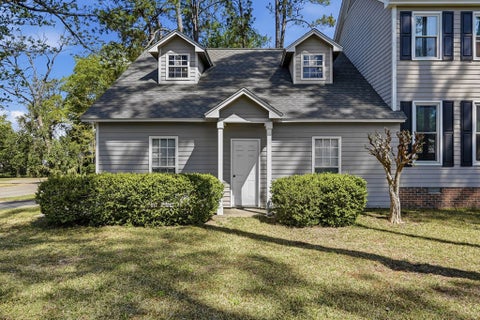 Tiny photo for 215 W Cypress Street, Fitzgerald, GA 31750 (MLS # 142873)