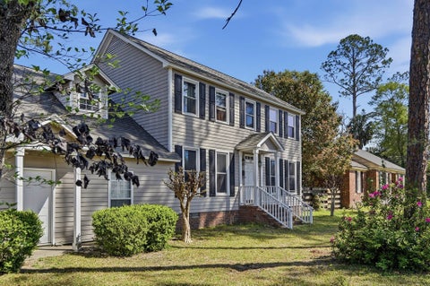 Tiny photo for 215 W Cypress Street, Fitzgerald, GA 31750 (MLS # 142873)