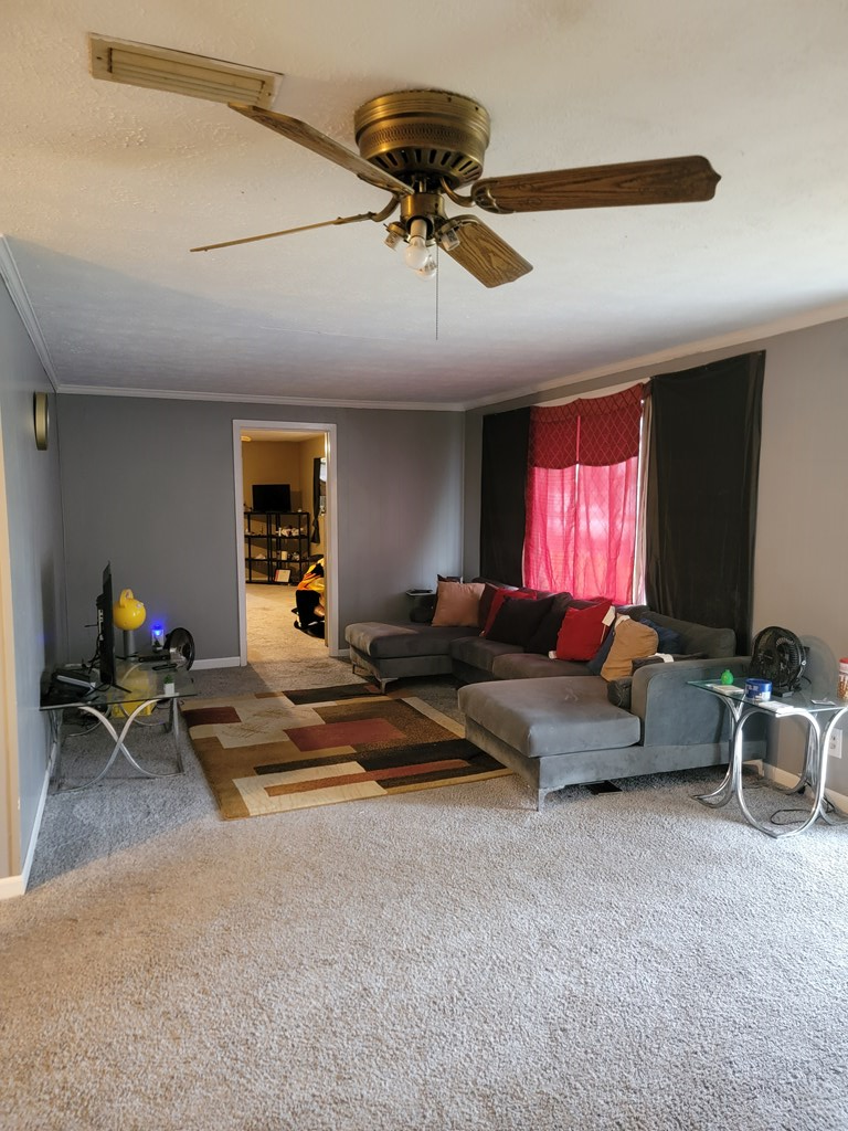 304 E Third